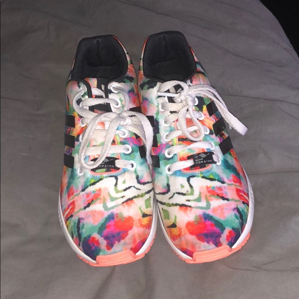 Women’s 6.5 Adidas Torsion ZX Flux